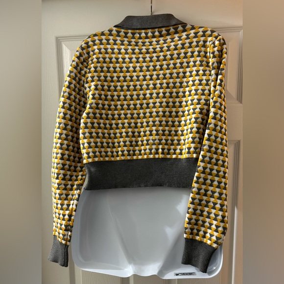 BELLE POGUE Long Sleeved Cropped Cardigan - Picture 6 of 10